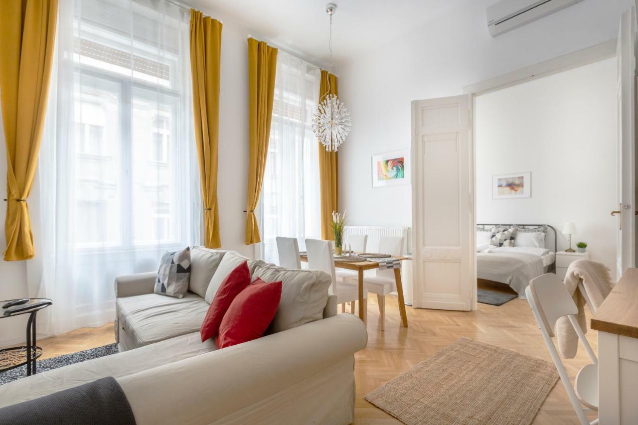 Exclusive Downtown Bella Home Budapest Exterior foto