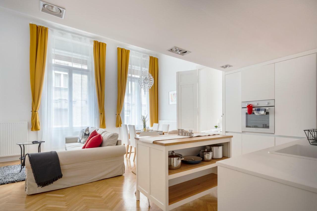 Exclusive Downtown Bella Home Budapest Exterior foto